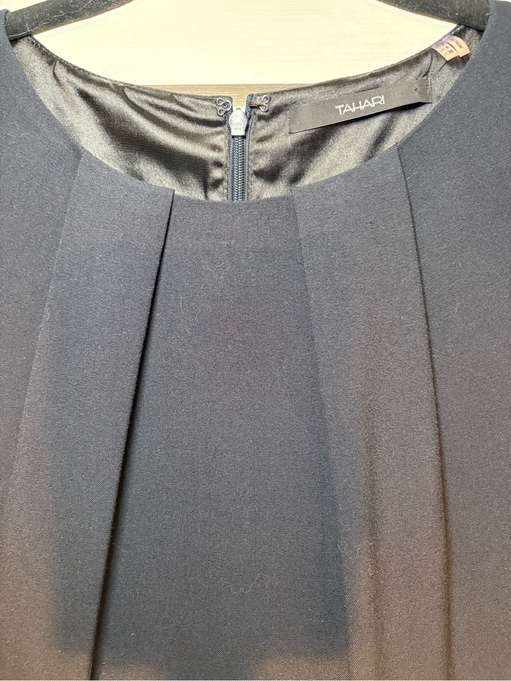 Tahari Navy Blue Sleeveless Sheath Dress - Picture 5 of 12